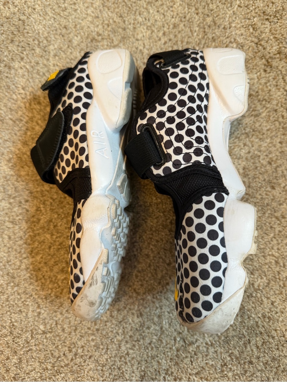 Nike Air Rift Tabi Black & White Polka Dot Athletic Shoes - Picture 3 of 5